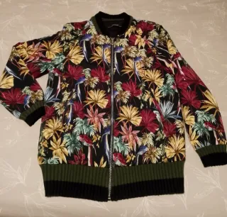 Bomber Zara Estampado Tropical Talla M