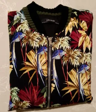 Bomber Zara Estampado Tropical Talla M