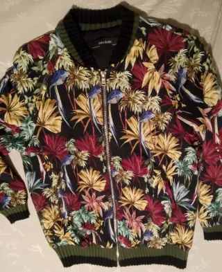 Bomber Zara Estampado Tropical Talla M