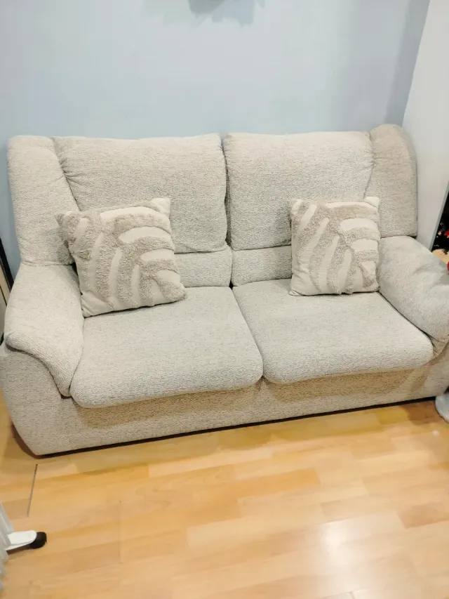 Sofá 2 plazas tela beige