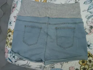 Vaquero corto premamá azul y gris