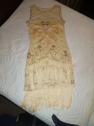 Vestido fiesta beige y dorado. A estrenar.