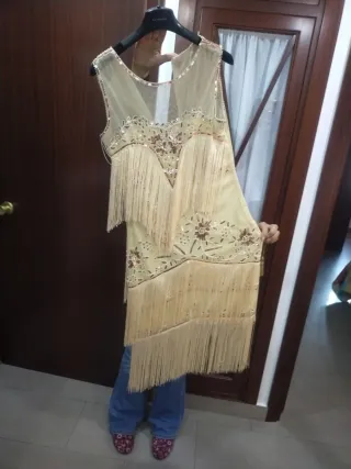 Vestido fiesta beige y dorado. A estrenar.