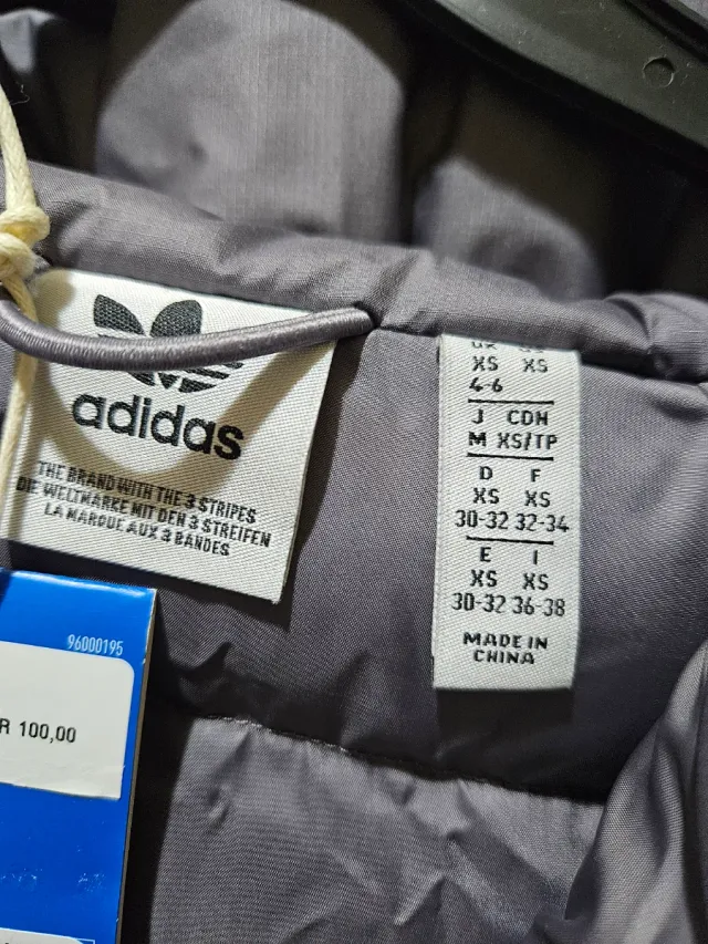 Cazadora Adidas Beige con Capucha