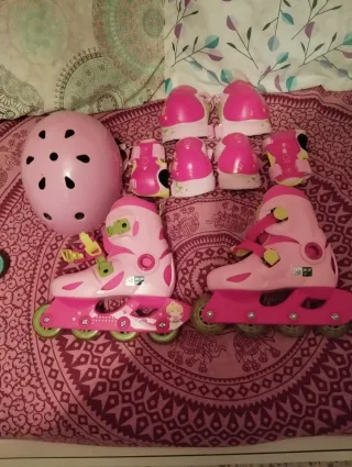 Patines y protecciones infantiles rosas