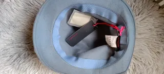 Cappello Lana ALTRAMODA/Sciarpa PULL&BEAR regalo