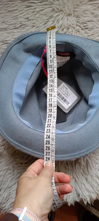 Cappello Lana ALTRAMODA/Sciarpa PULL&BEAR regalo