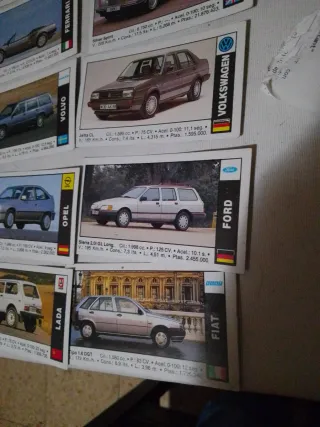 15 cromos de coches antiguos