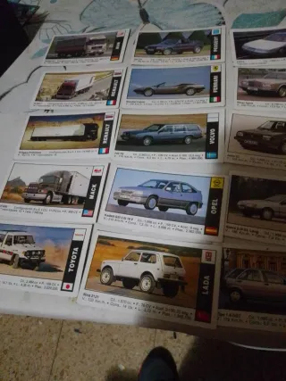 15 cromos de coches antiguos