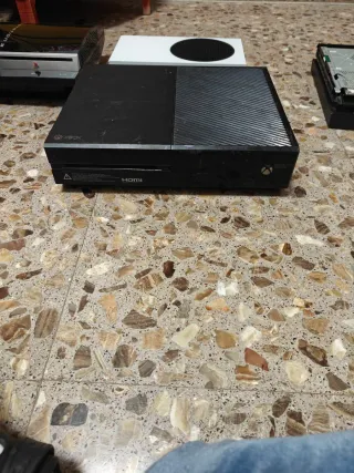 Lote consolas para piezas PS3, Xbox One, PS4, Seri