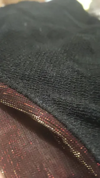 Jersey negro manga larga bordado