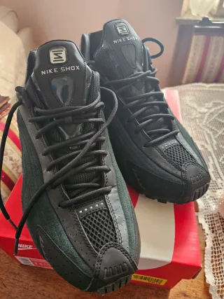 Nike Shox R4 Nero/Argento Metallico Tg 44