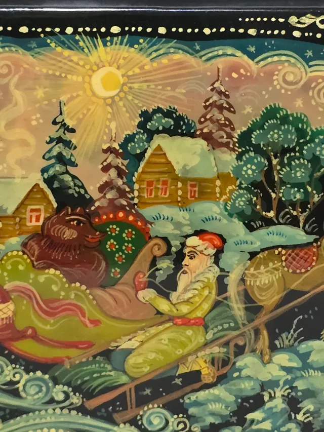 Caja lacada de estilo ruso