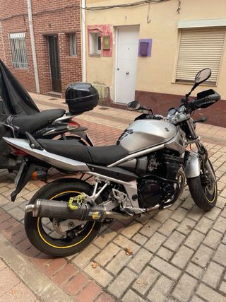 Suzuki Bandit 650cc 2005 carburación