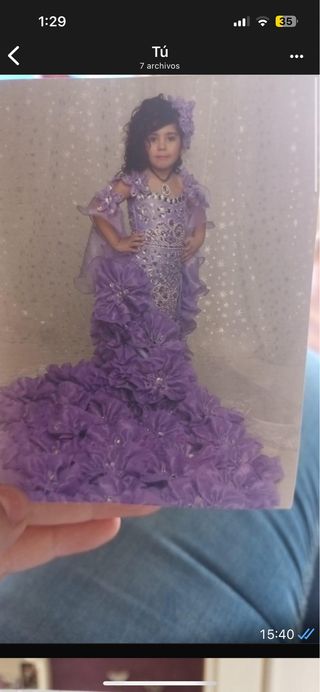 Vestido de lujo morado y plateado