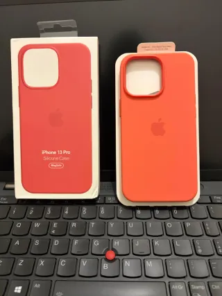 Cover iPhone 13 Pro Silicone MagSafe