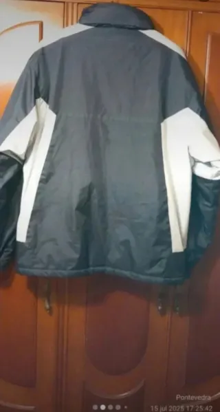 Cazadora Polar Negra y Blanca