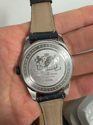 Reloj Festina Azul y Plateado 42 MM