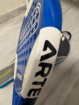 Pala de pádel Artengo 700