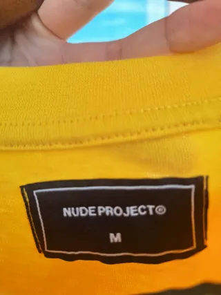 Camiseta Nude Project Amarilla