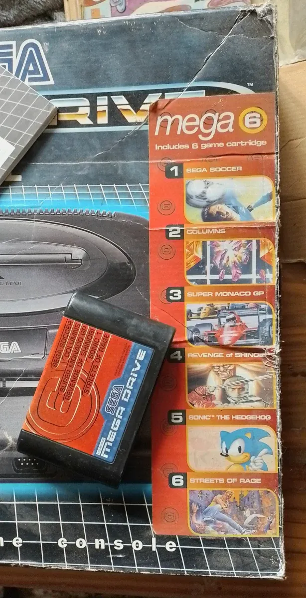 Sega Mega Drive II (Mega 6) CIB + 2 Juegos CIB