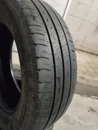 Neumáticos de coche