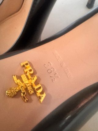 Tacones Prada Negros Charol