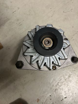 Alternador BMW E30 nuevo original
