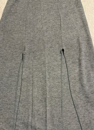 Falda gris