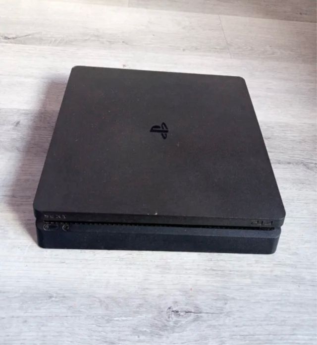 Ps4 Slim 500gb + 2 Mandos