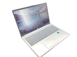 pc portatil hp hp laptop 15-fd0xxx