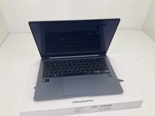 pc portatil samsung np940xgk