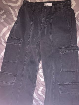 Pantalón cargo gris mujer