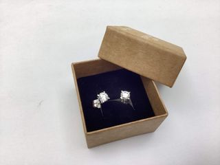 pendientes oro 18k con piedra con diamante de laboratorio