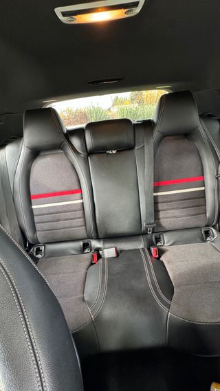 Mercedes-Benz 180 2013