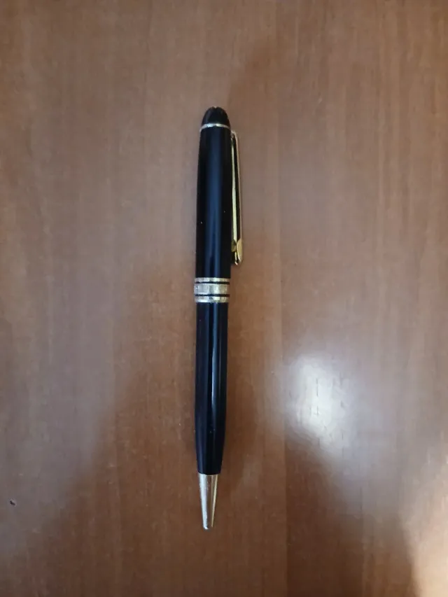 Montblanc Meisterstück Clássique Dorado