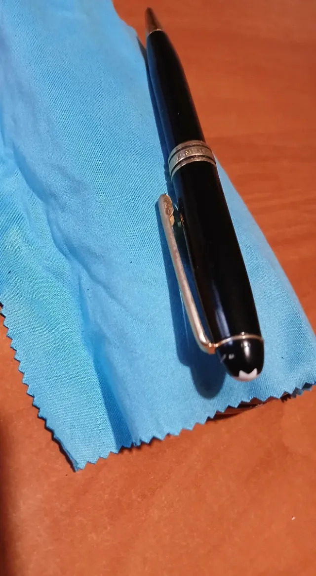 Montblanc Meisterstück Clássique Dorado