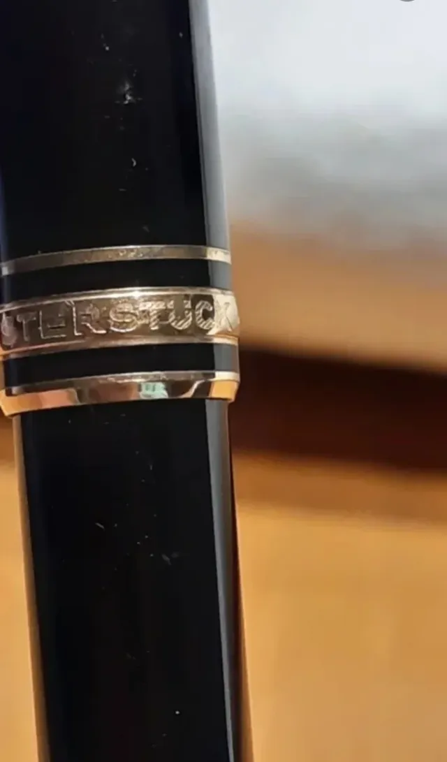 Montblanc Meisterstück Clássique Dorado