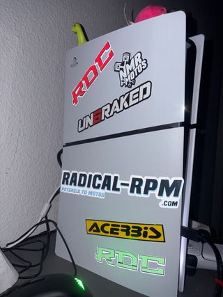 Consola PS5 1TB con garantía de 1 año