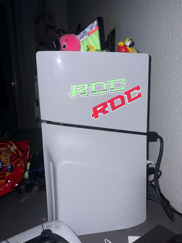 Consola PS5 1TB con garantía de 1 año