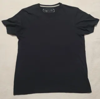 Camiseta básica cuello en V