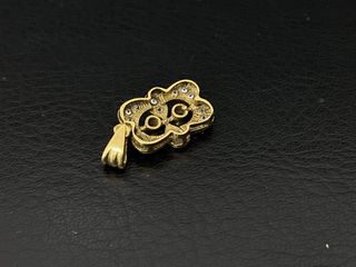 colgante oro 18k con piedra