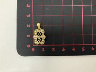 colgante oro 18k con piedra