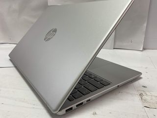 pc portatil hp 15fd0282ns