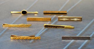 8 alfileres o pasadores de corbata. Años 50 – 70. Pisacorbatas.