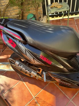 Carenado Yamaha Jog RR Negro con pegatinas voca