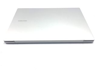 pc portatil samsung np340xna, snapdragon 7c+ gen 3, 4gb ram, 128gb ssd, grafica compartida