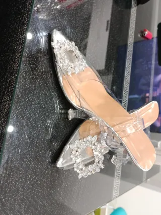 Zapatos tacón transparente con pedrería