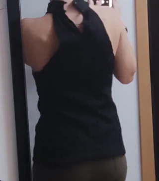 Blusa Shein Cruzada Negra