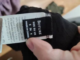 Blusa Shein Cruzada Negra